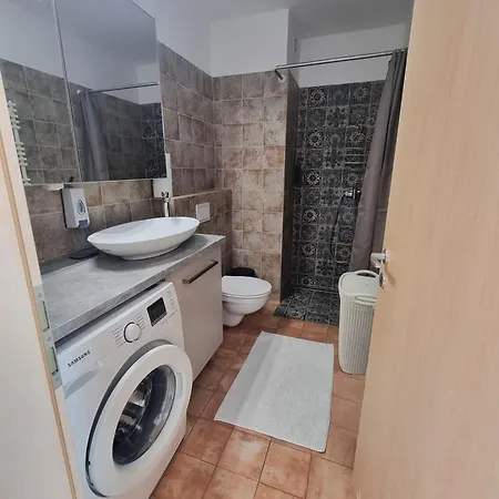 1 * Budapest